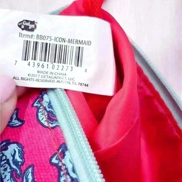 Martha’s Vineyard Coral Blue Mermaid Wristlet Cosmetic Accessory Bag - Picture 5 of 9